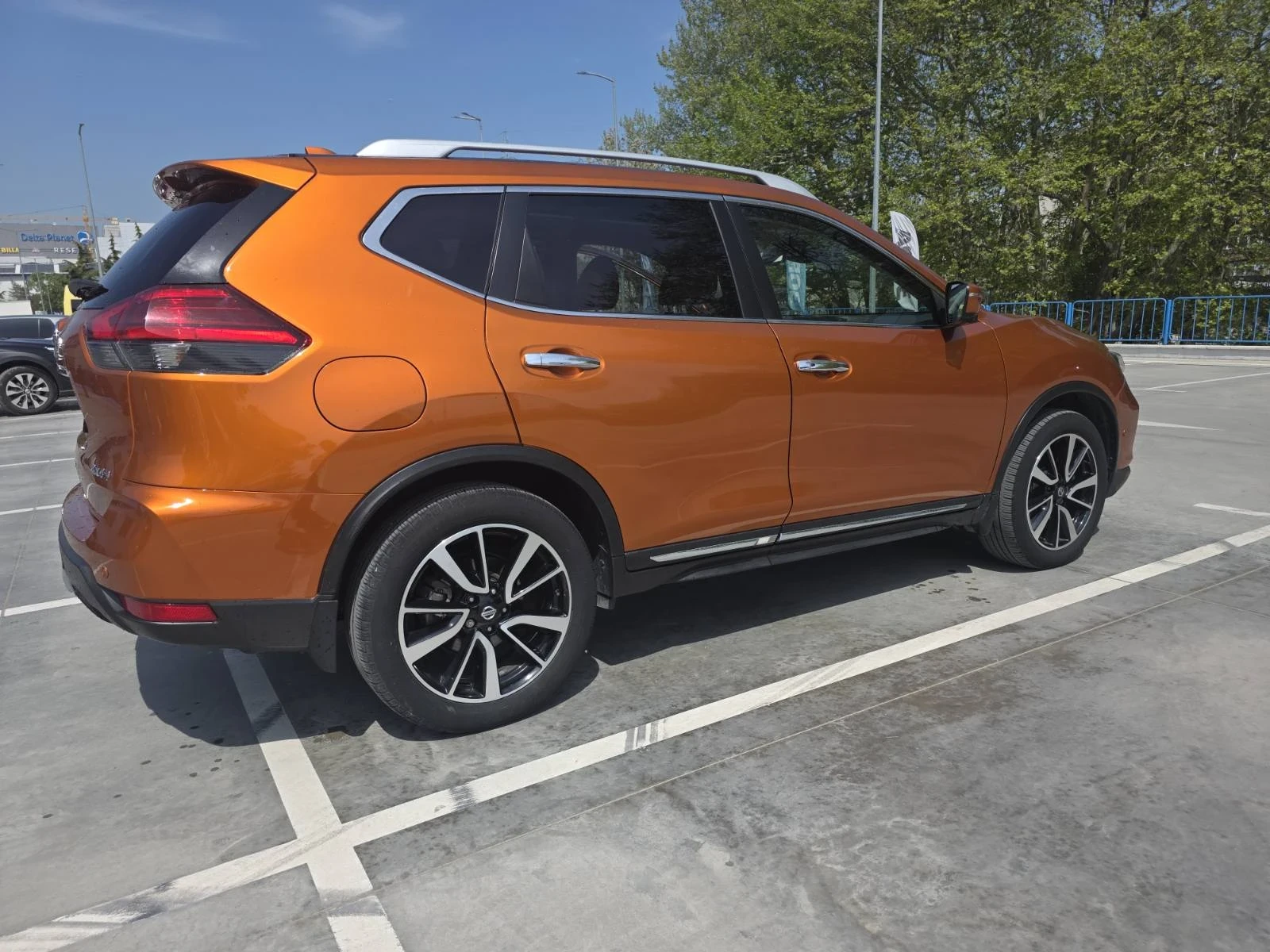 Nissan X-trail Tekna 4x4  7местен, снимка 3 - Автомобили и джипове - 55721404