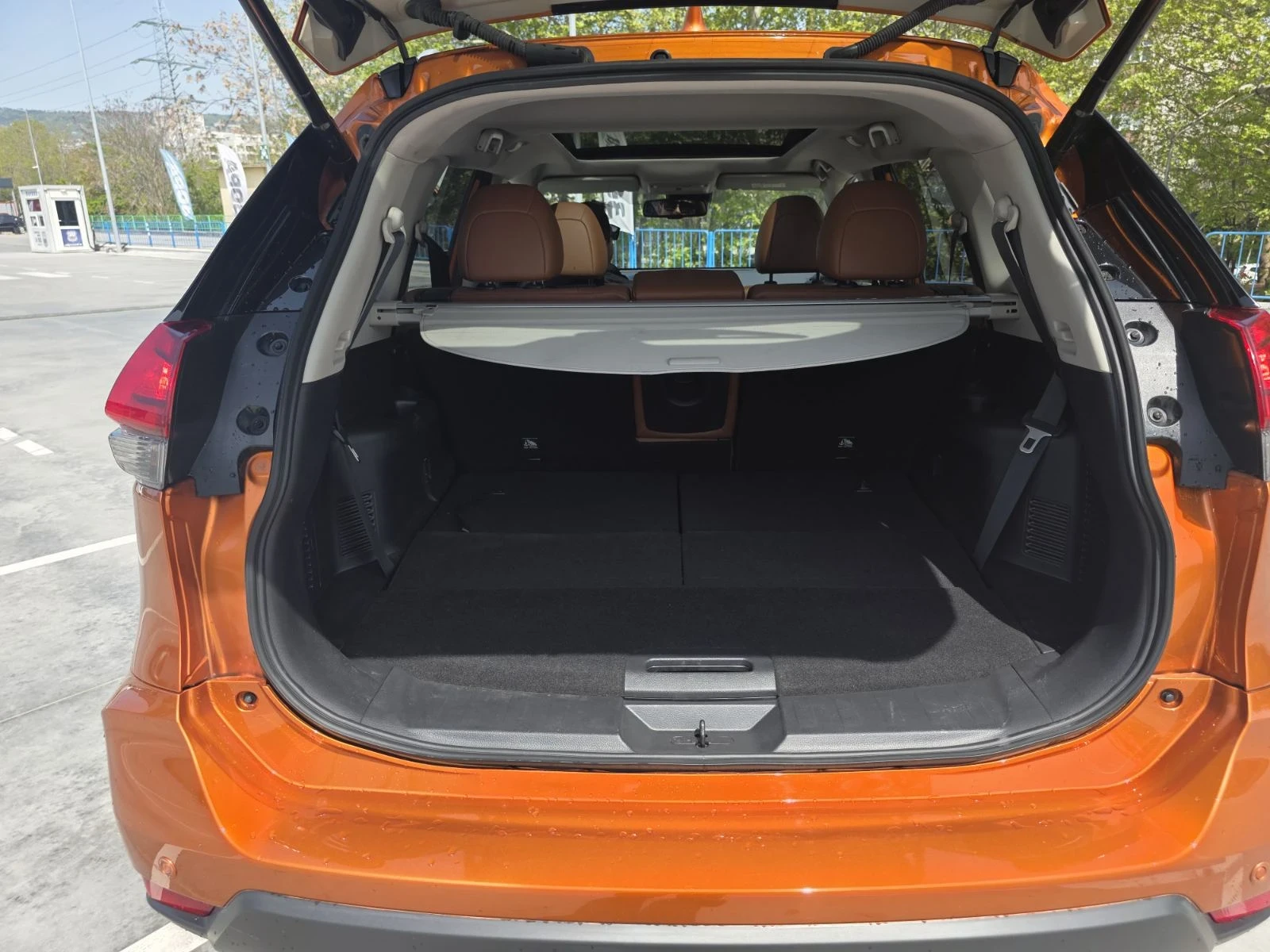 Nissan X-trail Tekna 4x4  7местен, снимка 11 - Автомобили и джипове - 55721404