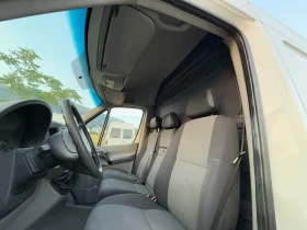 VW Crafter КЛИМАТРОНИК, снимка 12