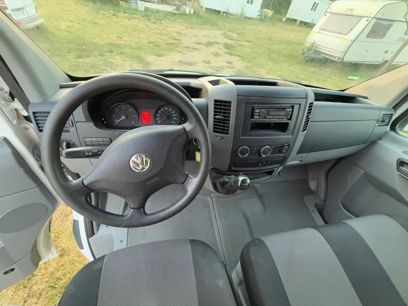 VW Crafter КЛИМАТРОНИК, снимка 11 - Бусове и автобуси - 50794197