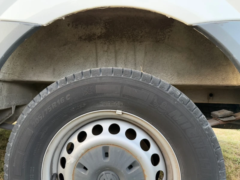 VW Crafter КЛИМАТРОНИК, снимка 14 - Бусове и автобуси - 50794197