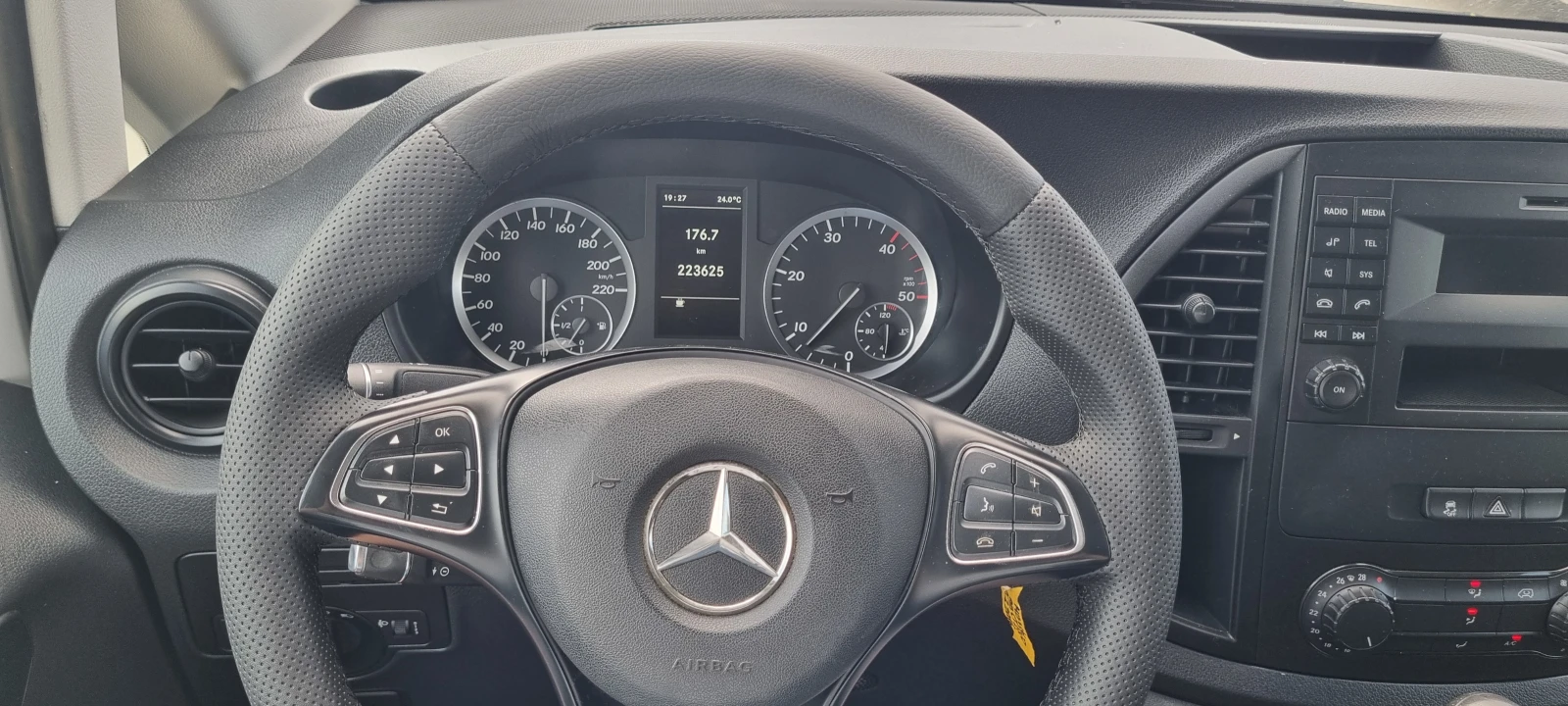 Mercedes-Benz Vito ORIGINALEN VID EVRO 5B - изображение 10