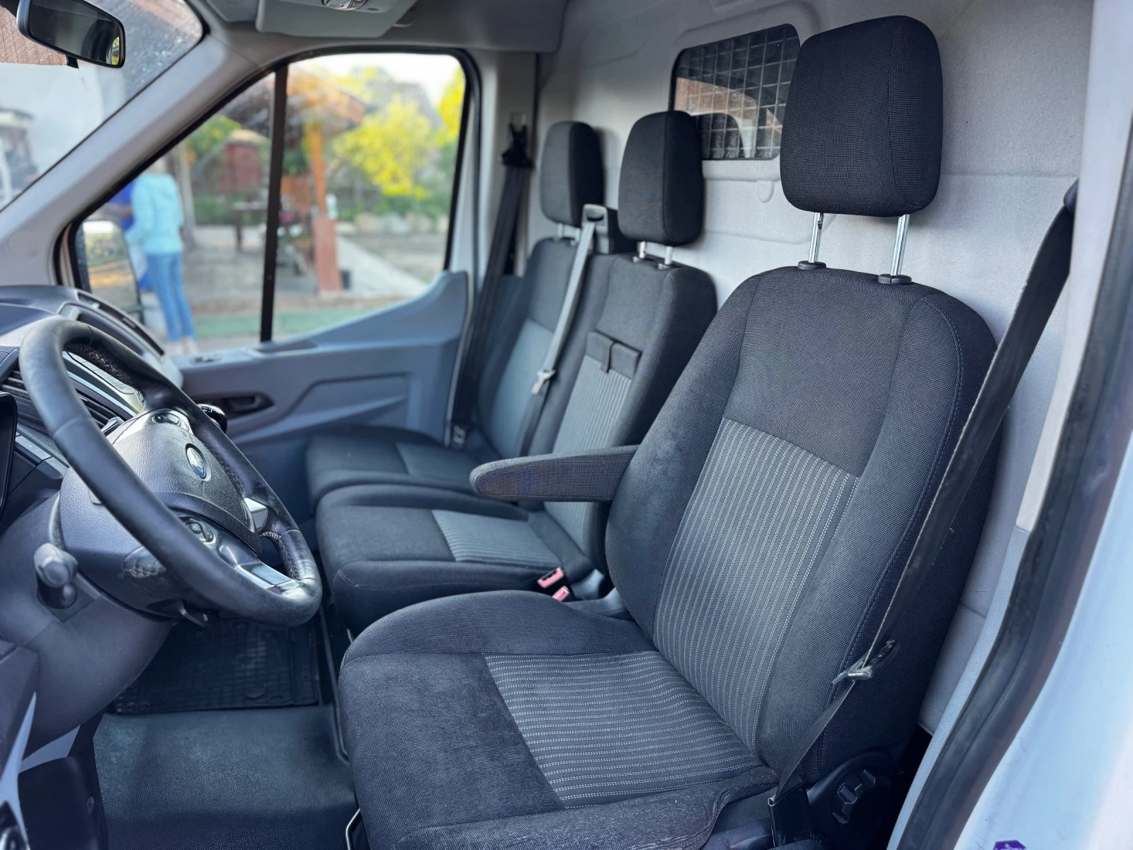 Ford Transit 2.0TDCi* L4H3* Euro6b* Климатик, снимка 12 - Бусове и автобуси - 54654105