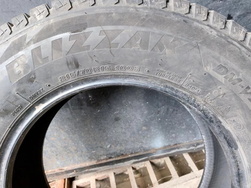 Гуми Зимни 215/70R16, снимка 6 - Гуми и джанти - 36674983