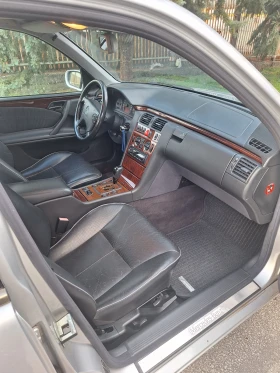 Mercedes-Benz E 280 Е280 бензин 4MATIK, снимка 9