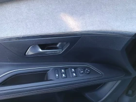 Peugeot 3008 GT Panorama+ Кожен салон, снимка 17