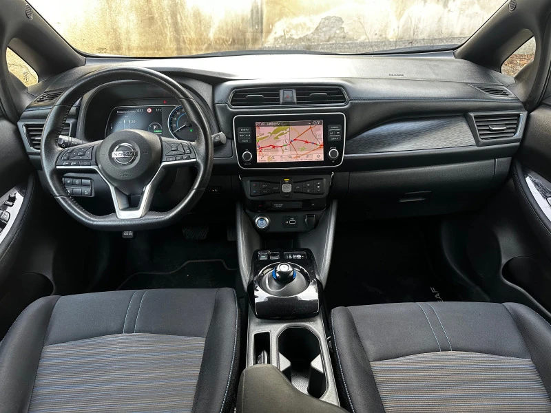 Nissan Leaf , снимка 5 - Автомобили и джипове - 42935422