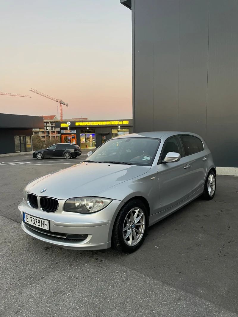 BMW 118 Facelift  Мулти Волан Реални Километри, снимка 1 - Автомобили и джипове - 48460200