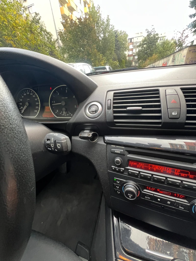 BMW 118 Facelift  Мулти Волан Реални Километри, снимка 8 - Автомобили и джипове - 47617513