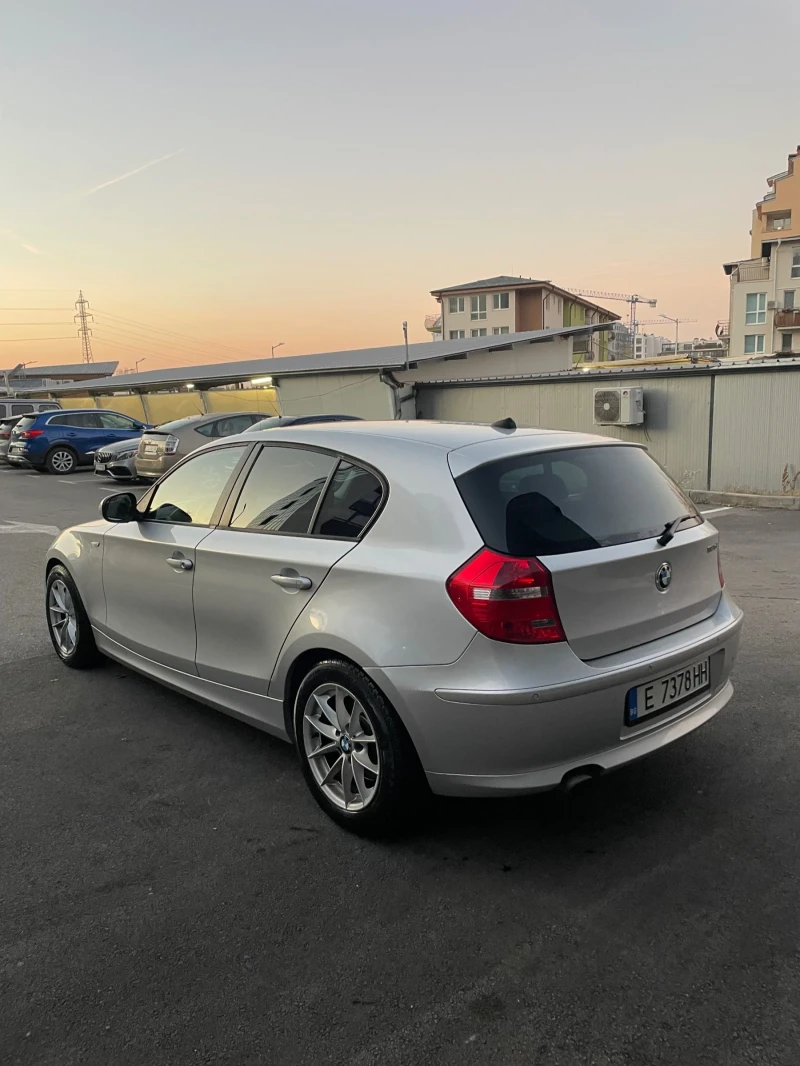 BMW 118 Facelift  Мулти Волан Реални Километри, снимка 3 - Автомобили и джипове - 48460200