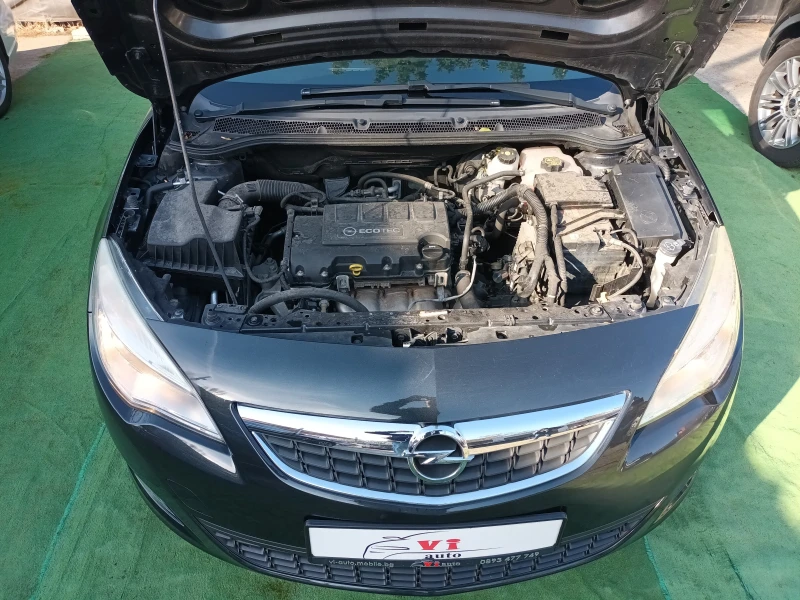 Opel Astra 1.4/100к.с./КЛИМАТРОНИК, снимка 17 - Автомобили и джипове - 48024617