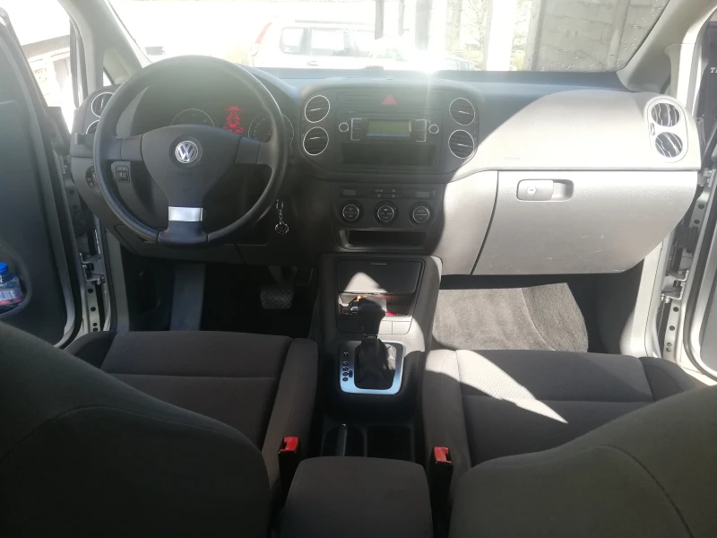 VW Golf Plus, снимка 8 - Автомобили и джипове - 48081280