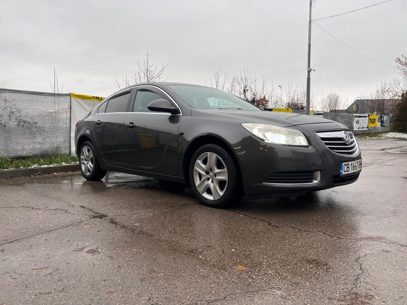 Opel Insignia, снимка 3 - Автомобили и джипове - 48297475