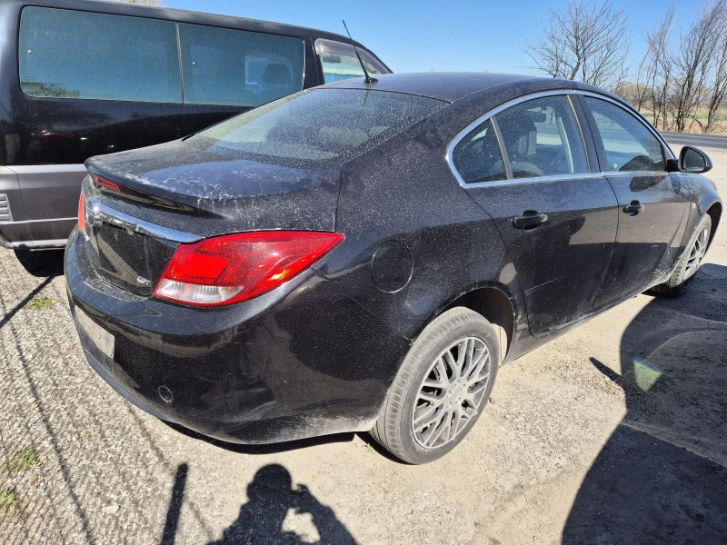 Opel Insignia, снимка 2 - Автомобили и джипове - 49666297