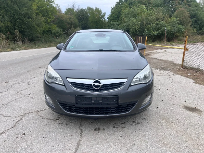 Opel Astra 2.0 CDTI автоматик, снимка 2 - Автомобили и джипове - 52618662