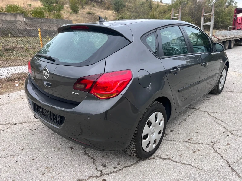 Opel Astra 2.0 CDTI автоматик, снимка 4 - Автомобили и джипове - 52618662