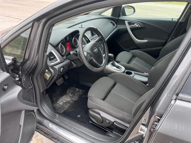 Opel Astra 2.0 CDTI автоматик, снимка 7 - Автомобили и джипове - 52618662