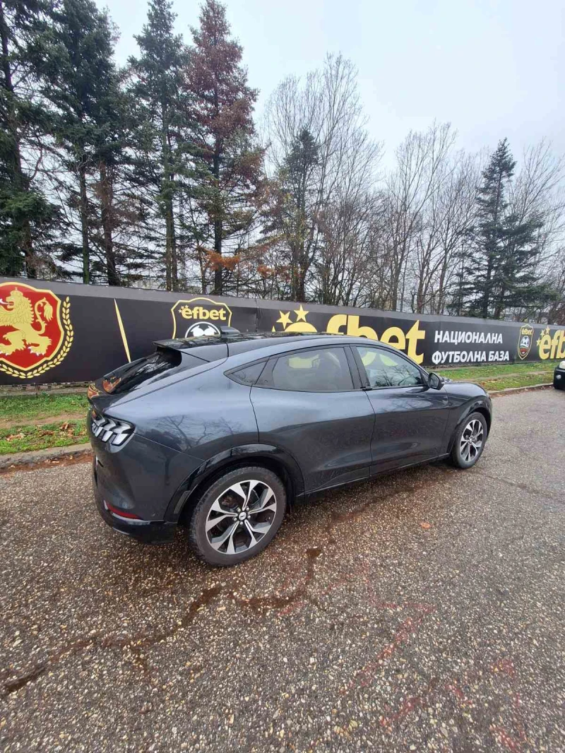 Ford Mustang Mach-E, снимка 3 - Автомобили и джипове - 52729940