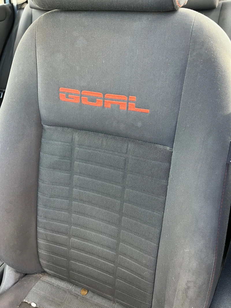 VW Golf Plus 1.4/16V, снимка 13 - Автомобили и джипове - 52492878