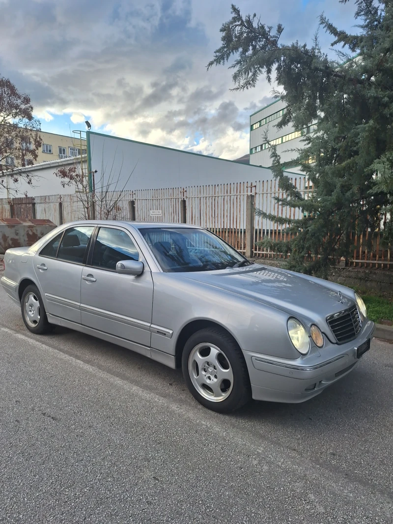 Mercedes-Benz E 280 Е280 бензин , снимка 3 - Автомобили и джипове - 52618550
