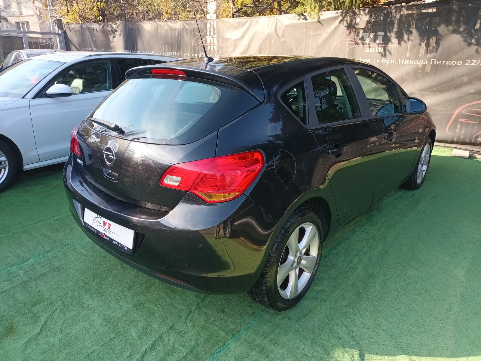 Opel Astra 1.4/100к.с./КЛИМАТРОНИК - изображение 4