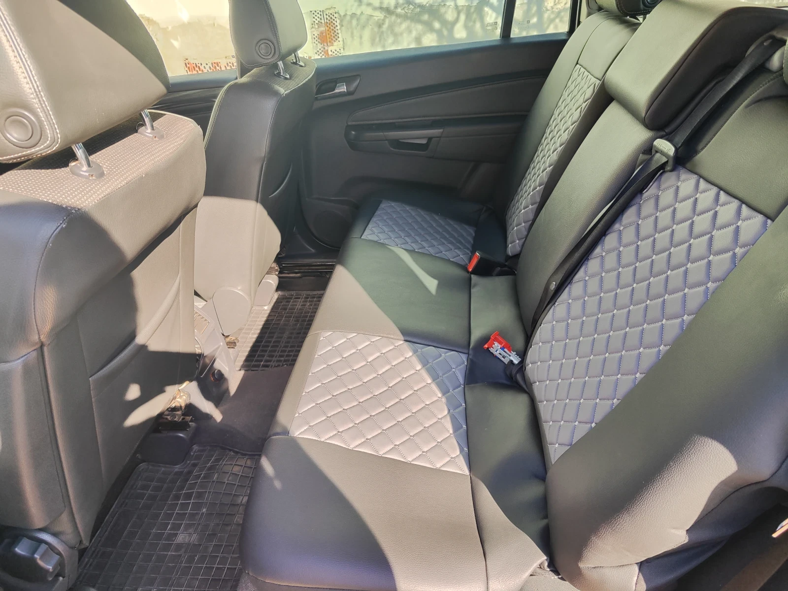 Opel Zafira 1.9 - изображение 6