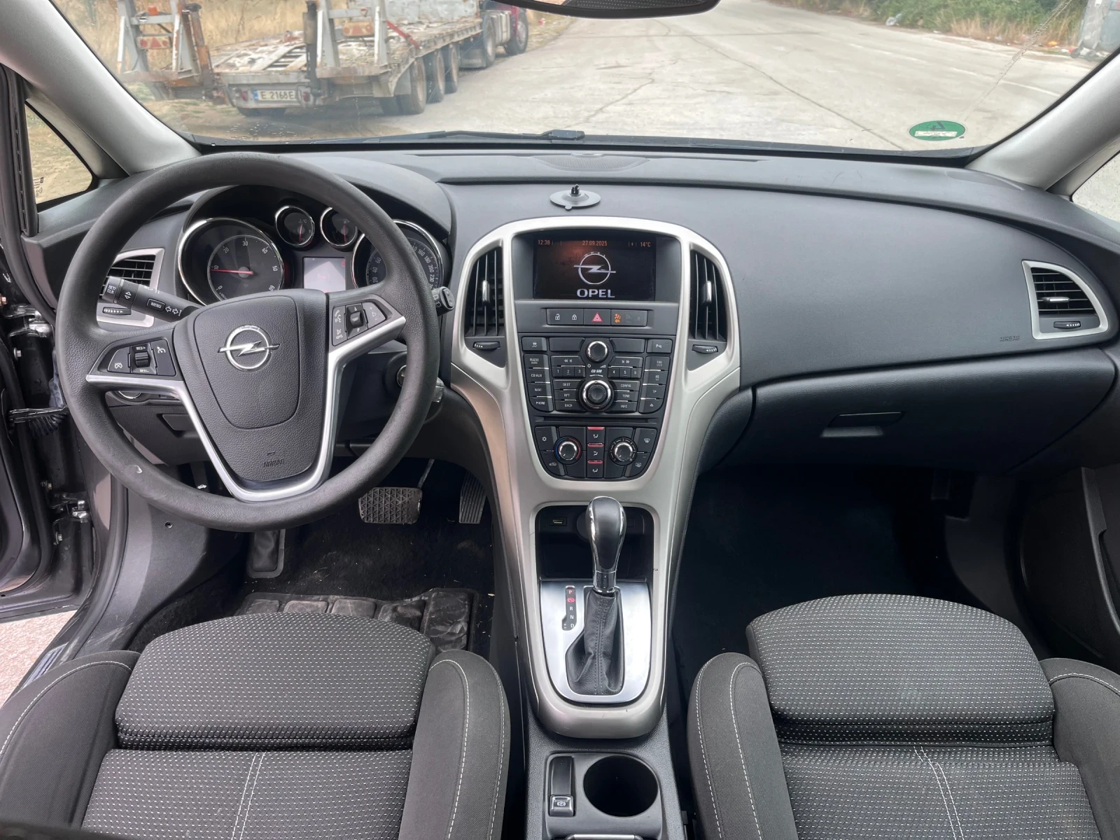 Opel Astra 2.0 CDTI  | Mobile.bg   12