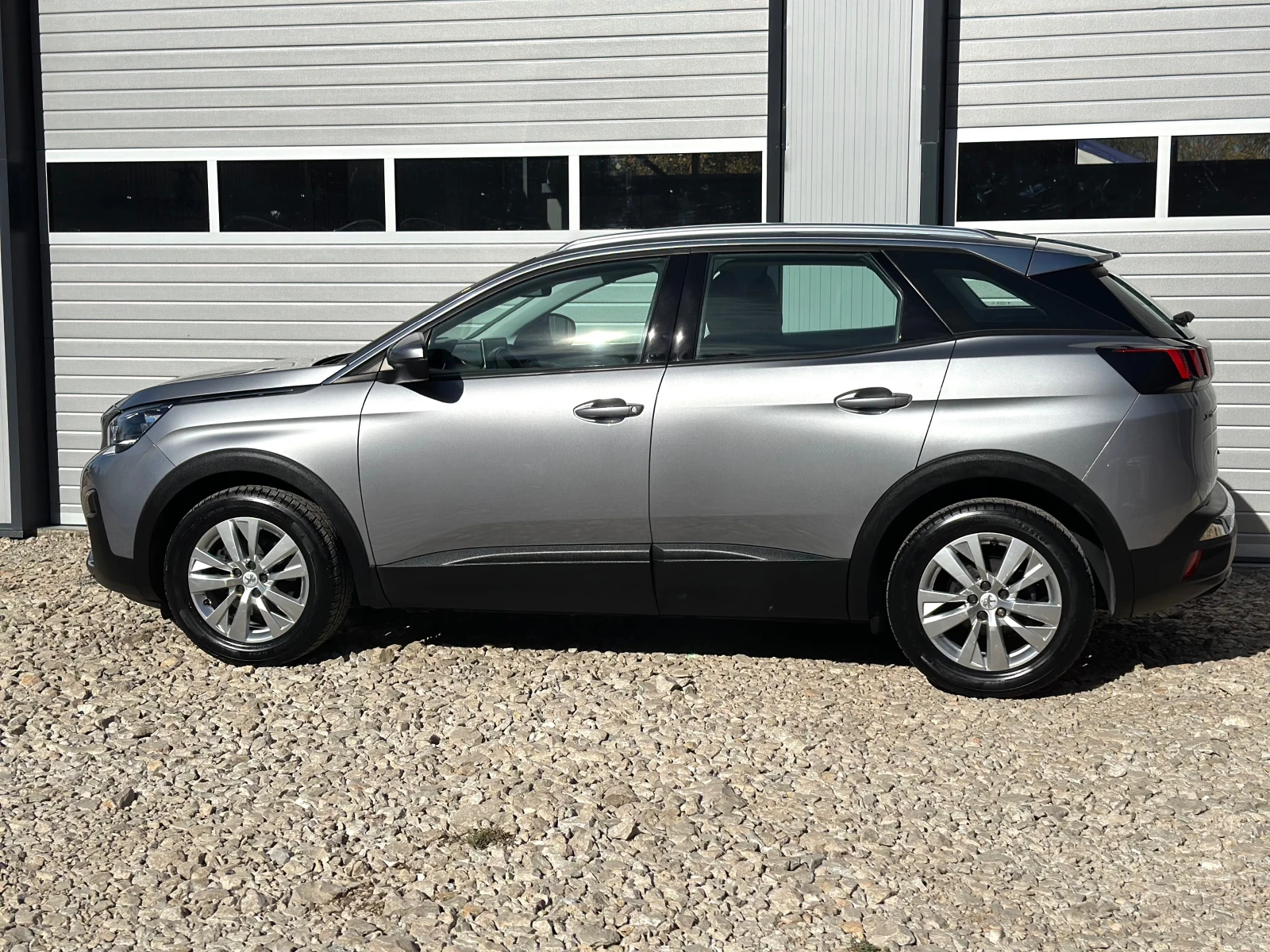 Peugeot 3008 1.6HDI 124х км ТОП СЪСТОЯНИЕ НАВИ КАМЕРА - изображение 4