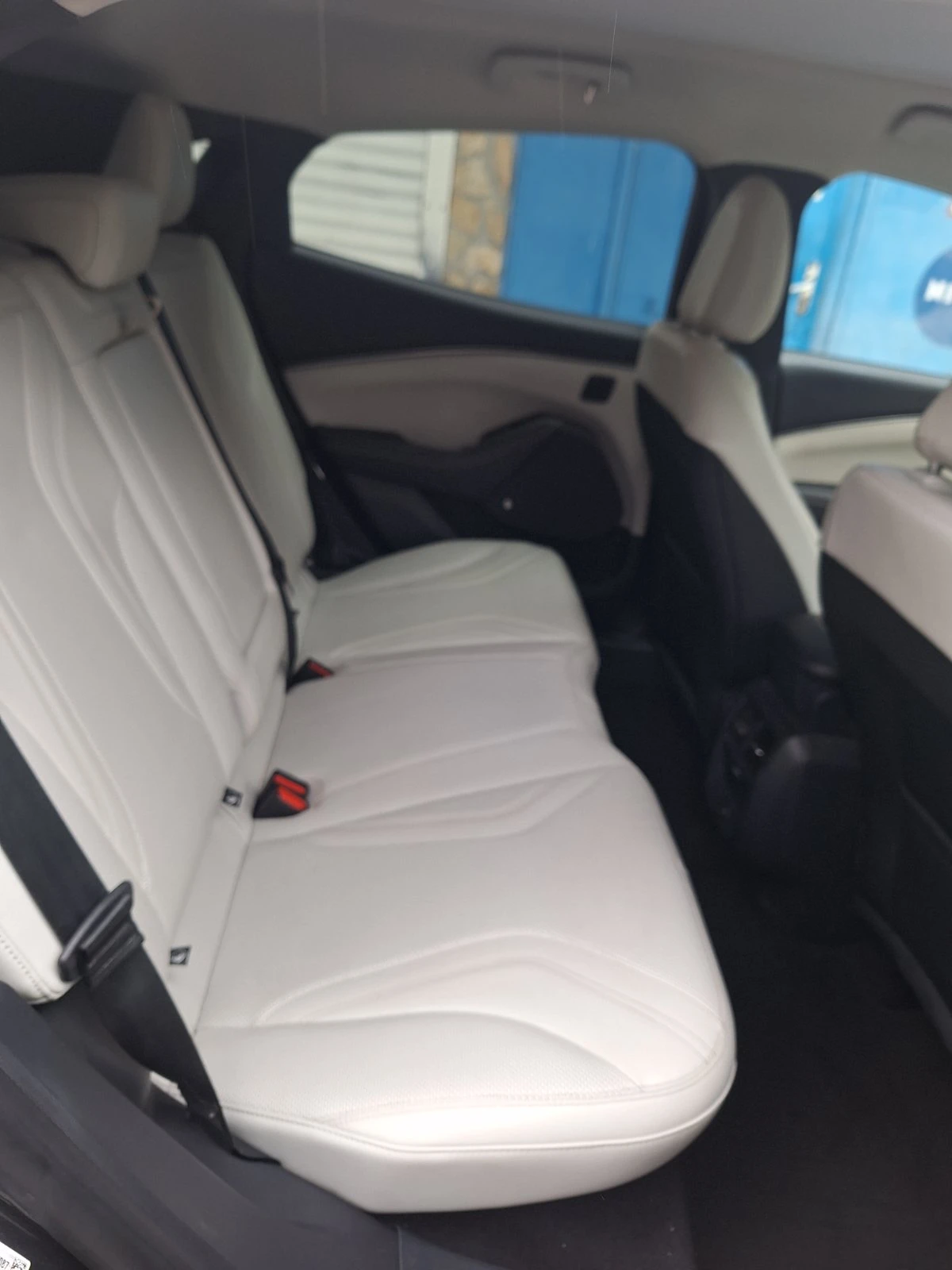 Ford Mustang Mach-E  - изображение 10