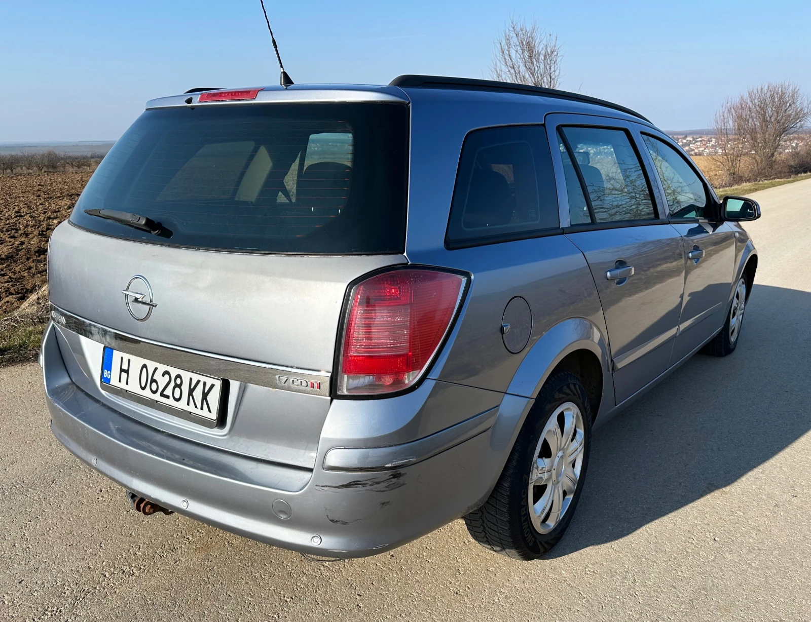 Opel Astra 1.7 CDTi 100hp, снимка 6 - Автомобили и джипове - 53819147