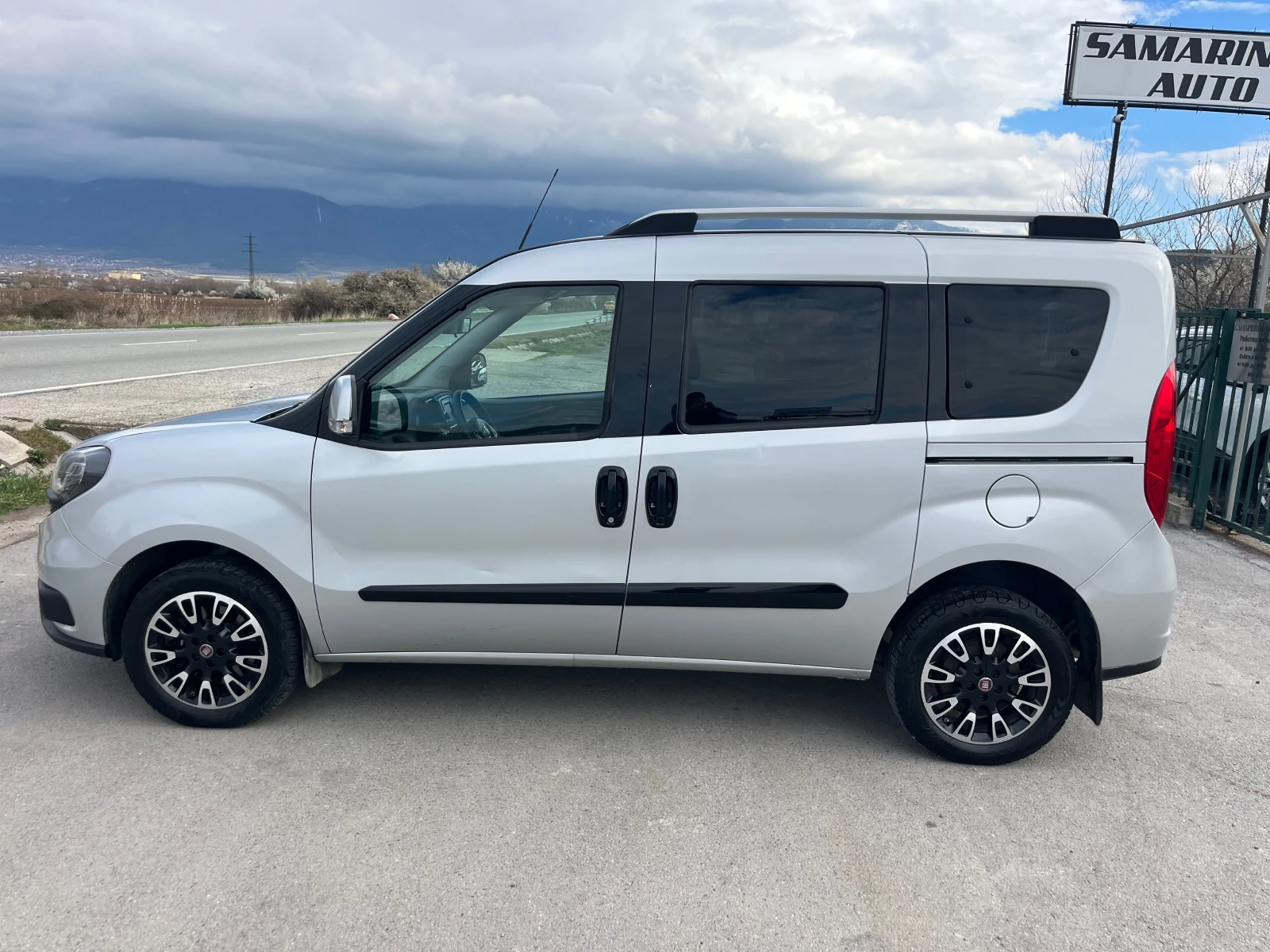 Fiat Doblo 1.4 Turbo , снимка 7 - Автомобили и джипове - 53829924