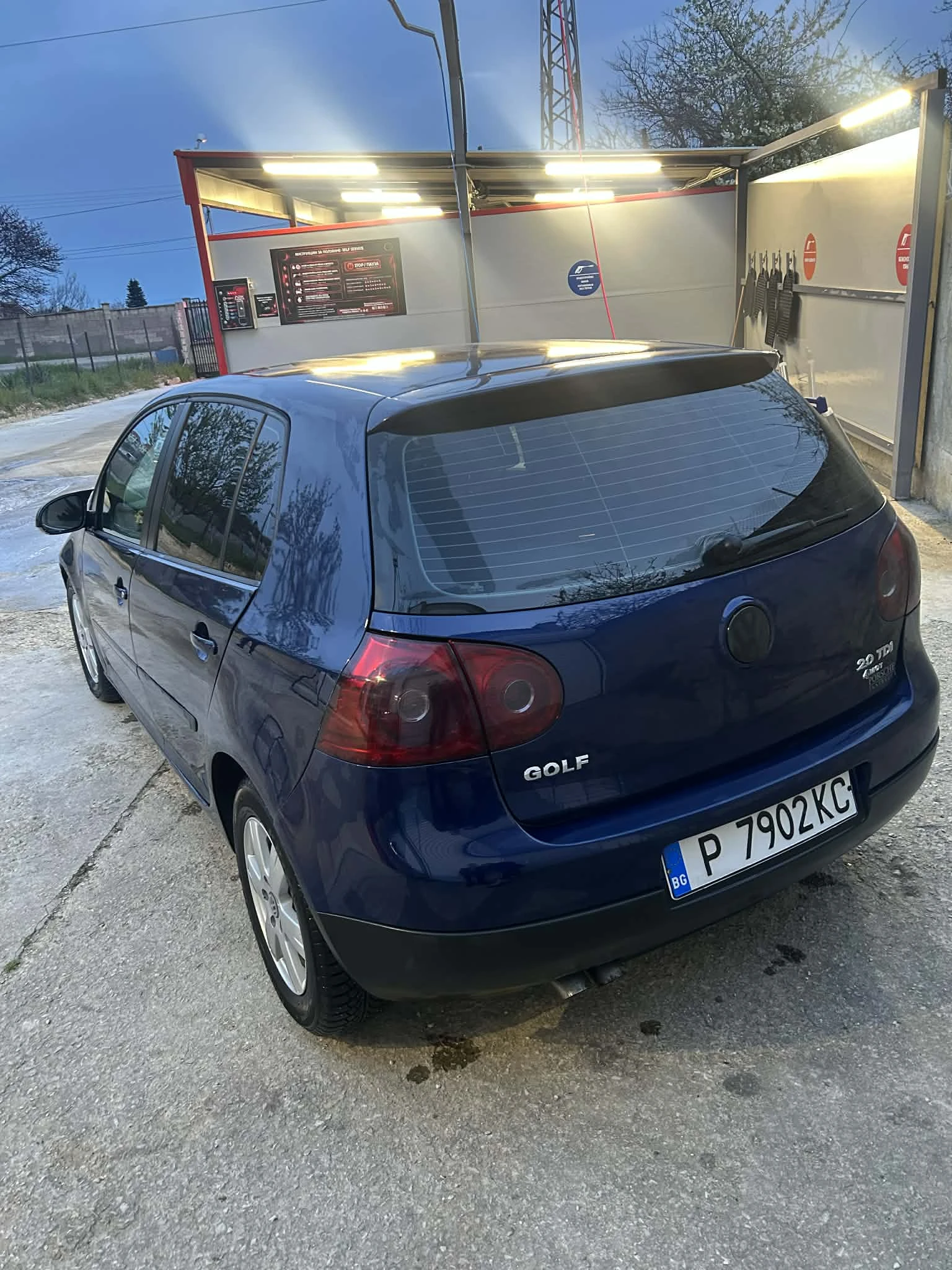 VW Golf 2.0TDI 4MOTION, снимка 6 - Автомобили и джипове - 54208125