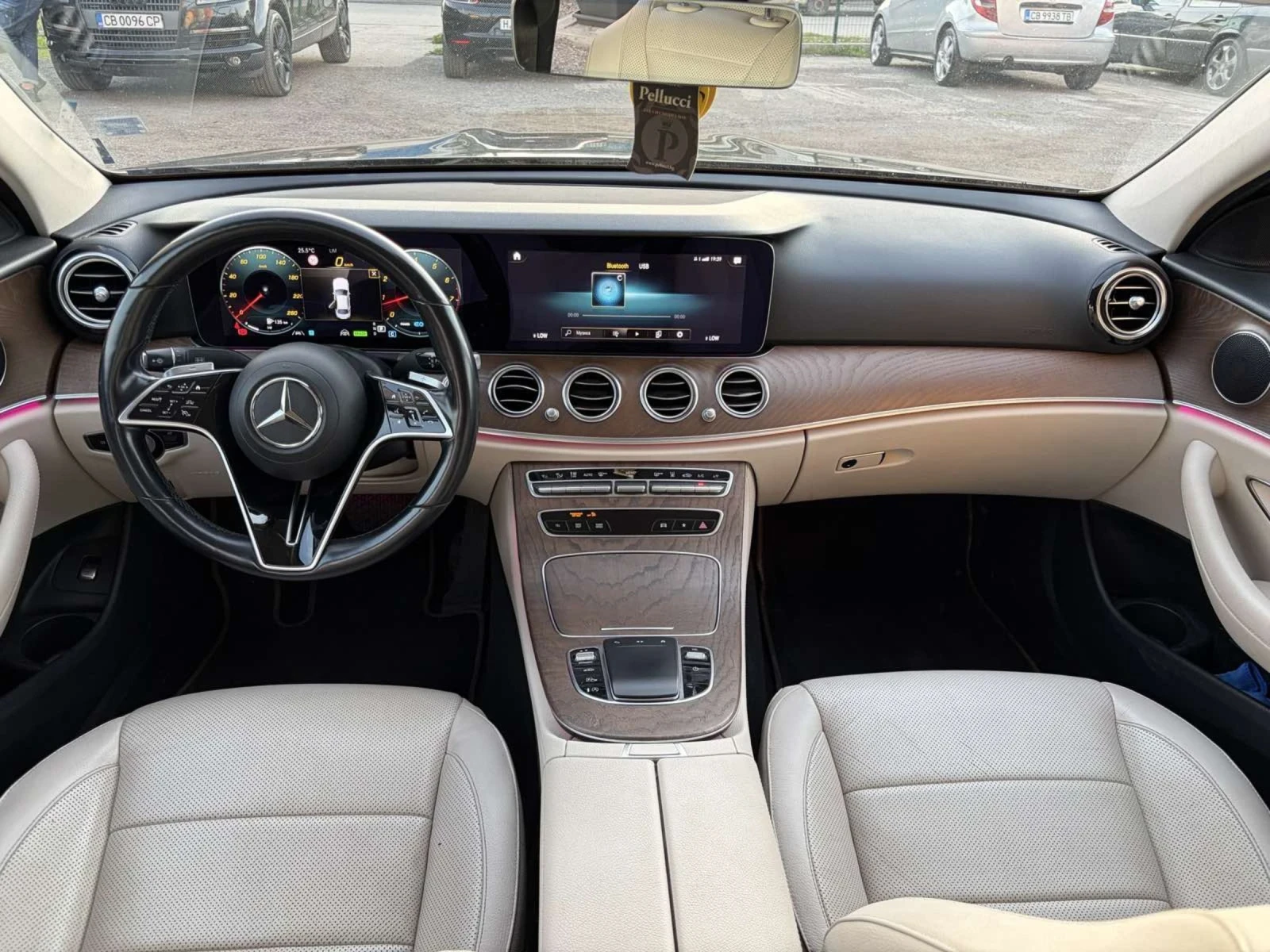 Mercedes-Benz E 450 EQ, снимка 16 - Автомобили и джипове - 54209532