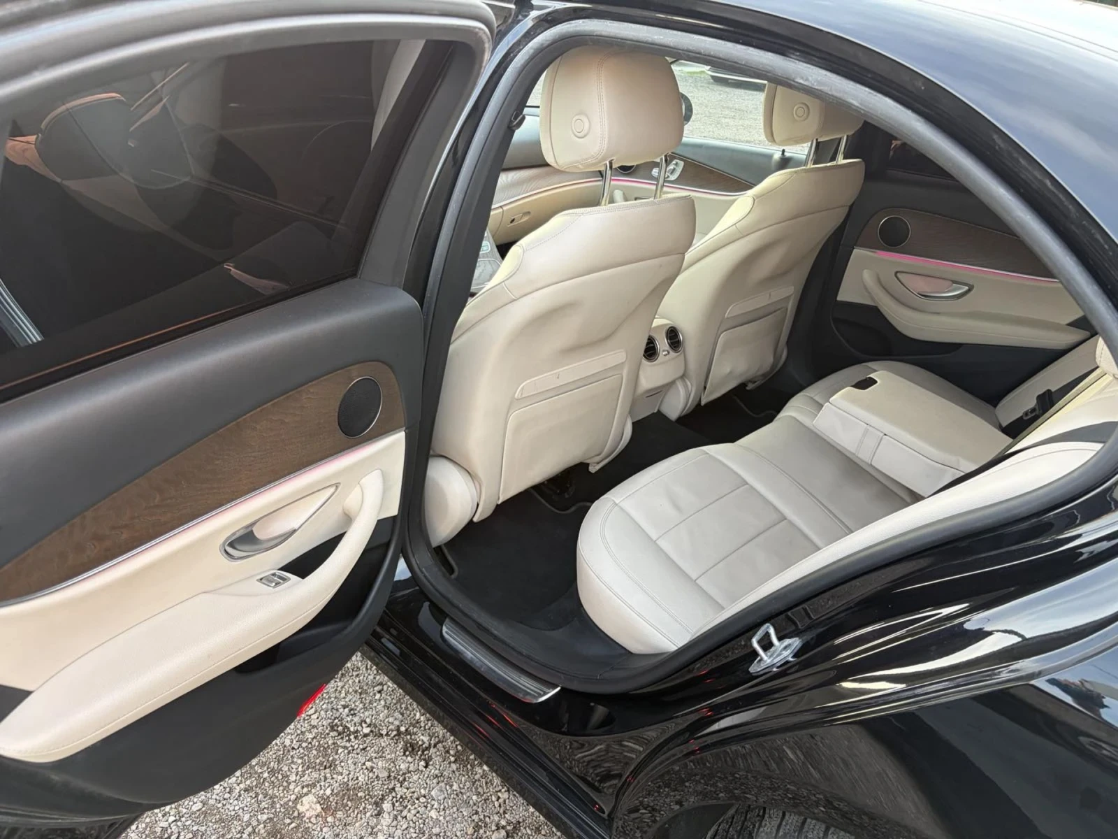 Mercedes-Benz E 450 EQ, снимка 15 - Автомобили и джипове - 54209532