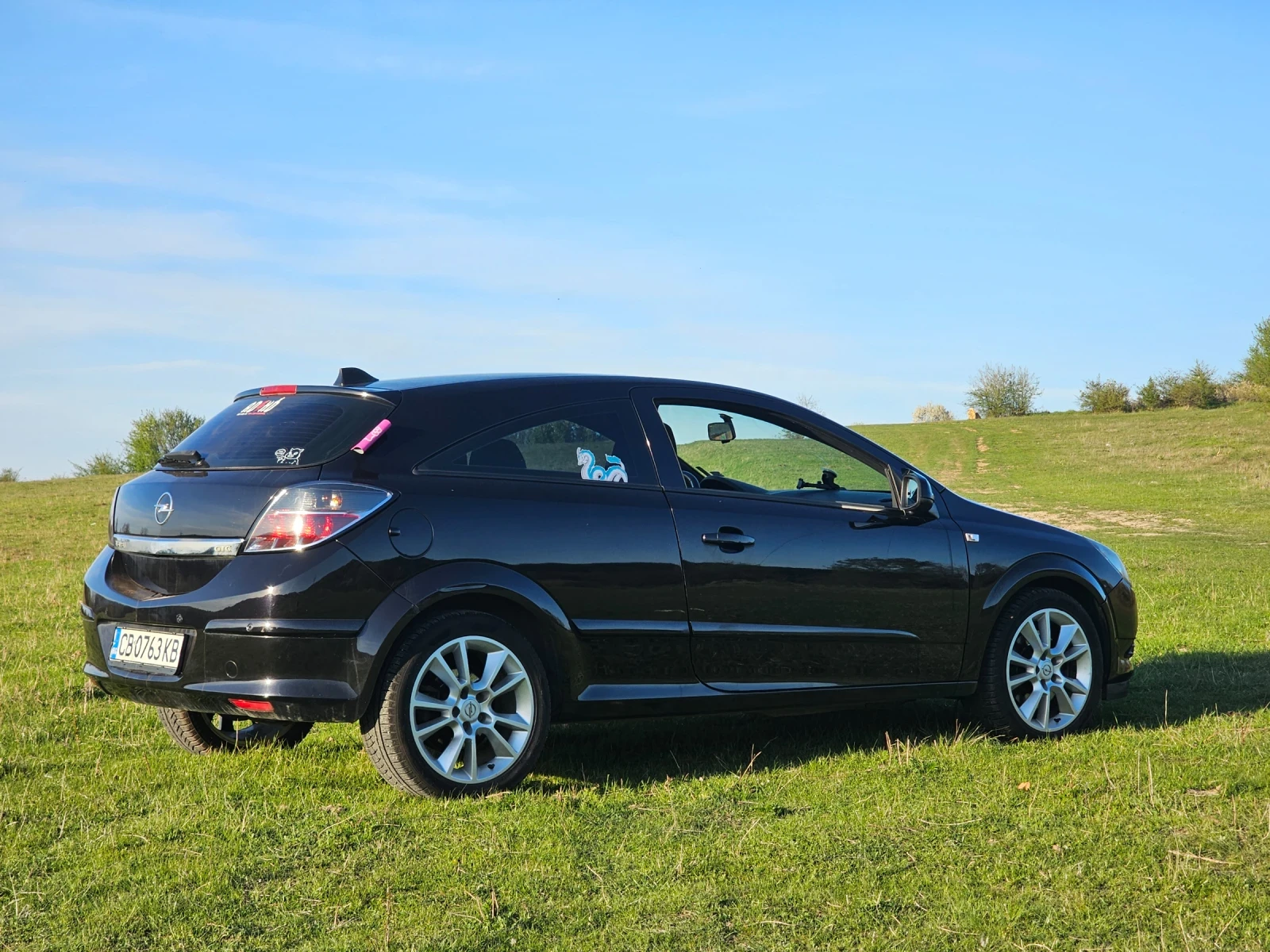 Opel Astra 1.7 GTC, снимка 6 - Автомобили и джипове - 54335312