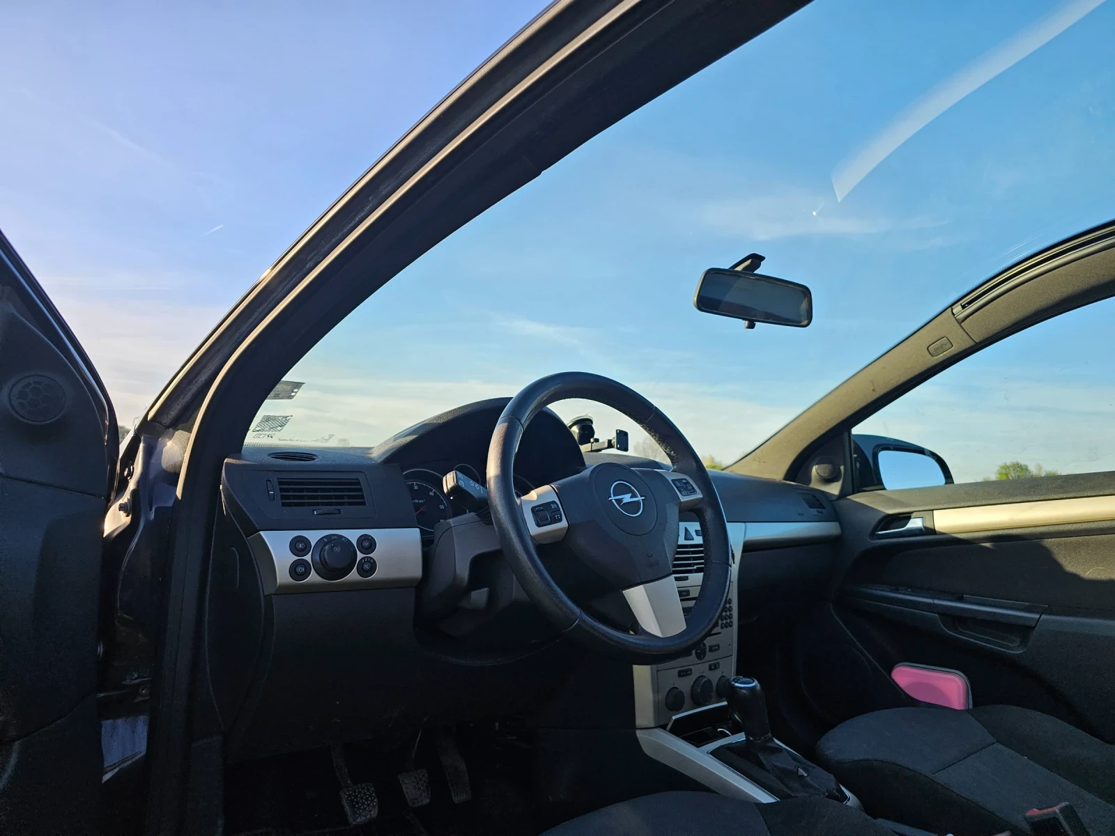 Opel Astra 1.7 GTC, снимка 9 - Автомобили и джипове - 54335312