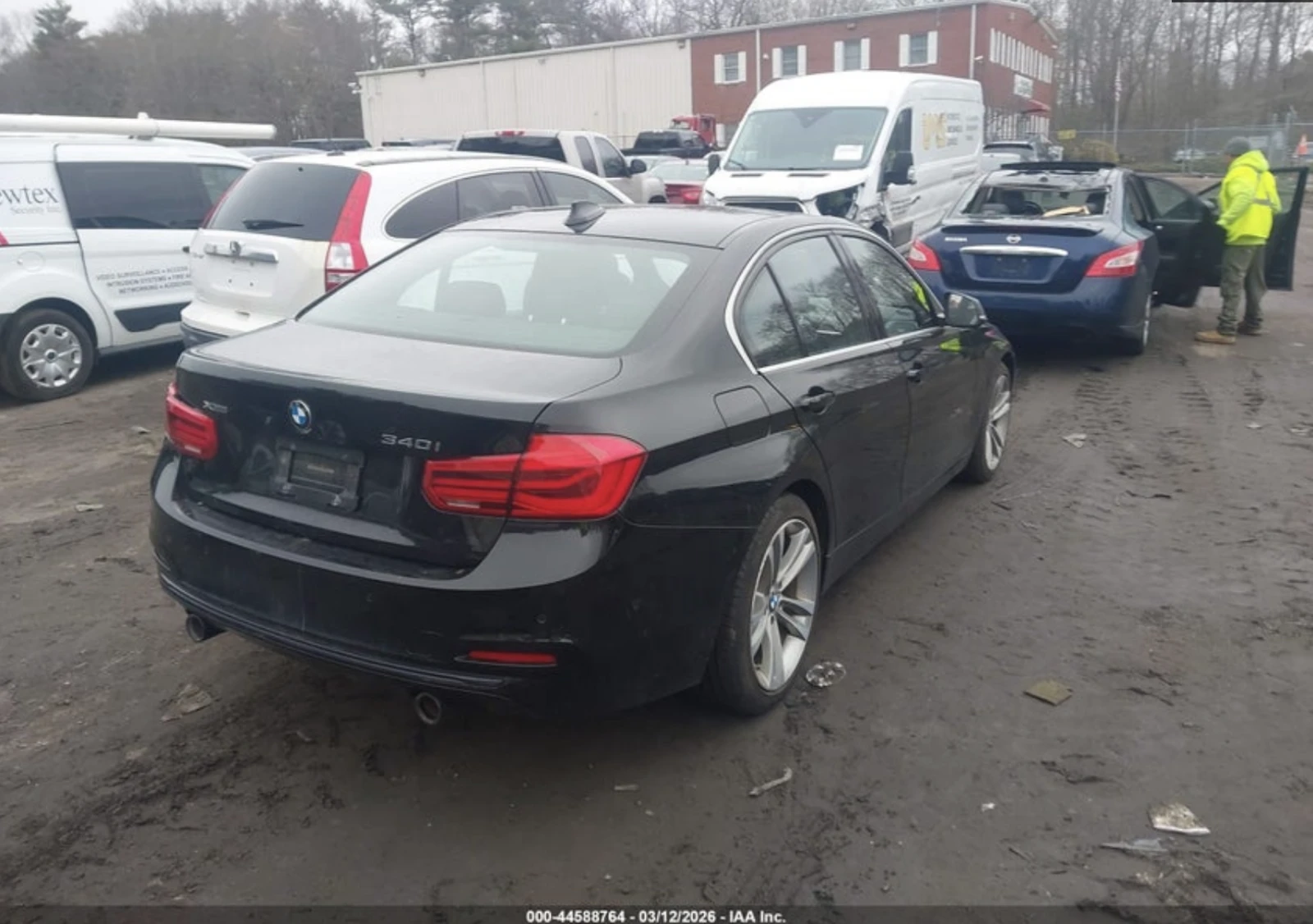 BMW 340 АВТОКРЕДИТ, снимка 4 - Автомобили и джипове - 54358526