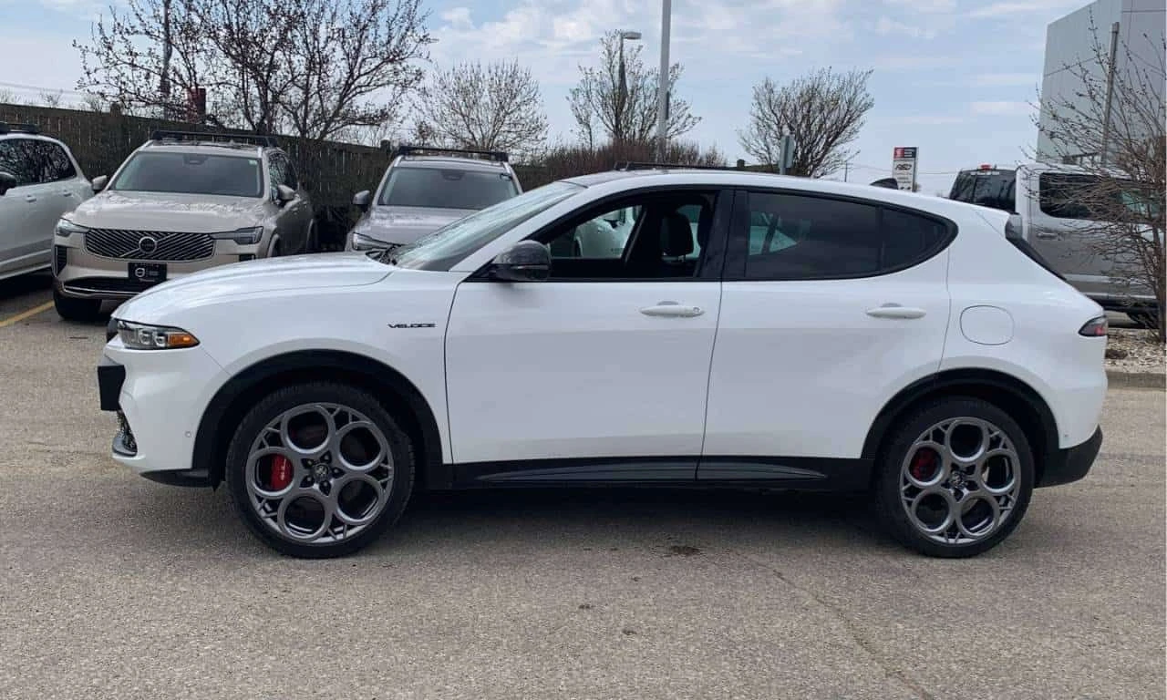 Alfa Romeo Tonale * Veloce EAWD * АВТОКРЕДИТ БЕЗ ПЪРВОНАЧАЛНА ВНОСКА, снимка 3 - Автомобили и джипове - 54720588