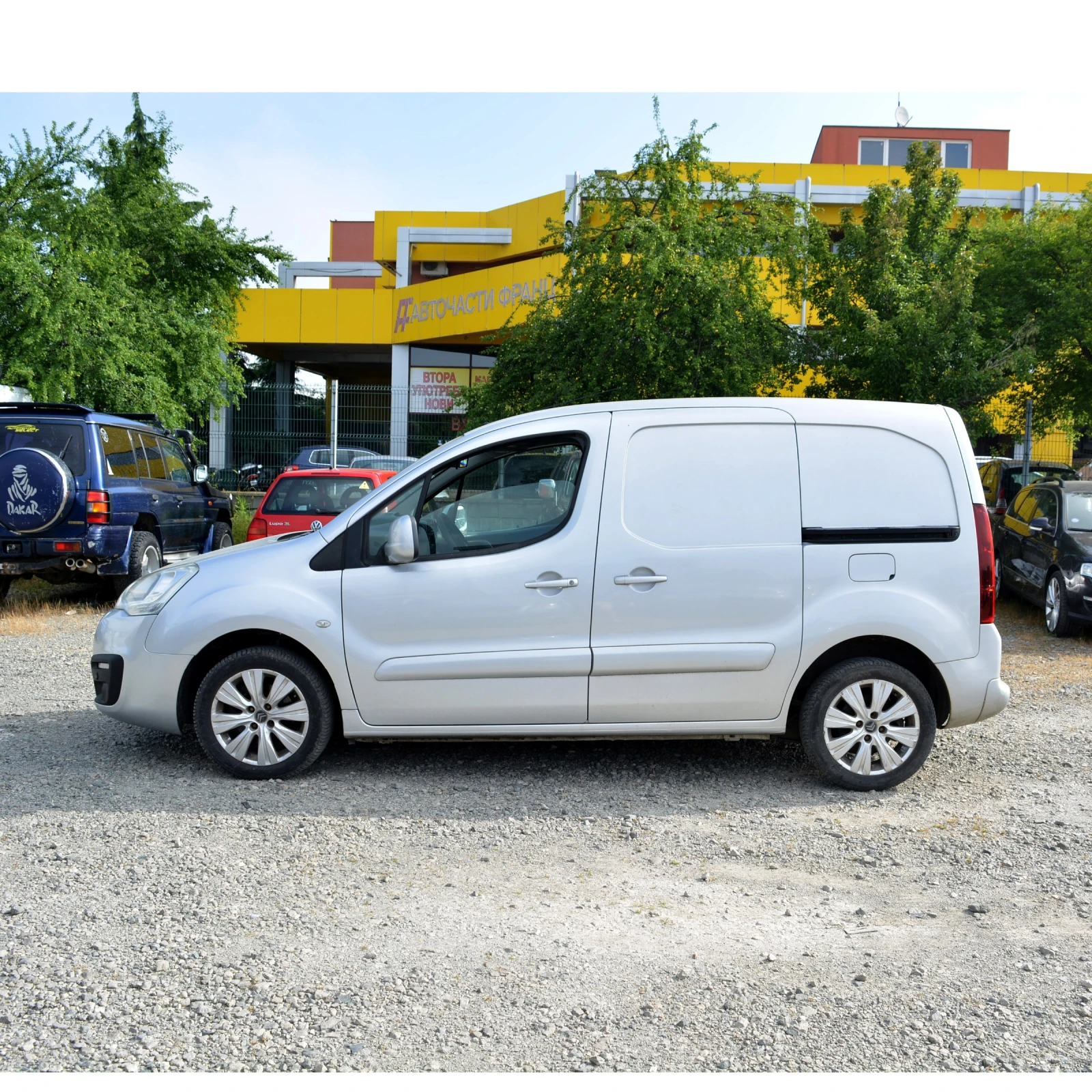 Citroen Berlingo 1.6 BlueHDI, снимка 2 - Автомобили и джипове - 54830558