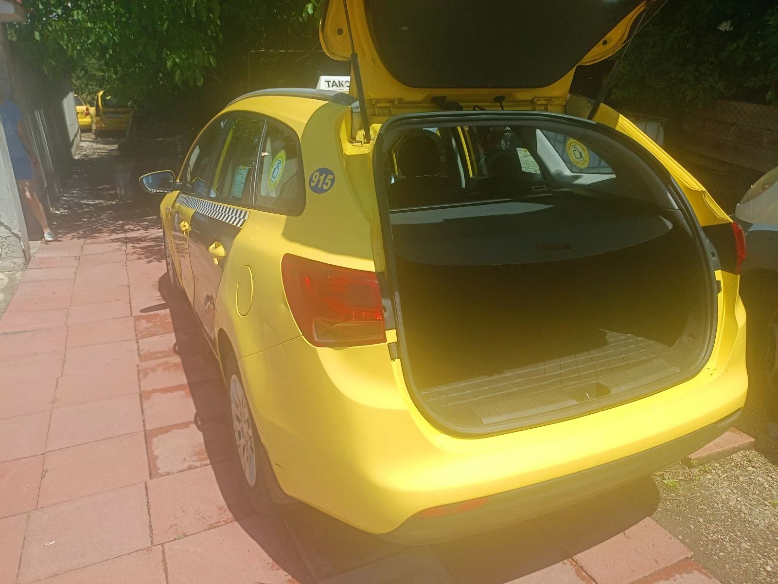 Kia Ceed, снимка 2 - Автомобили и джипове - 54856761