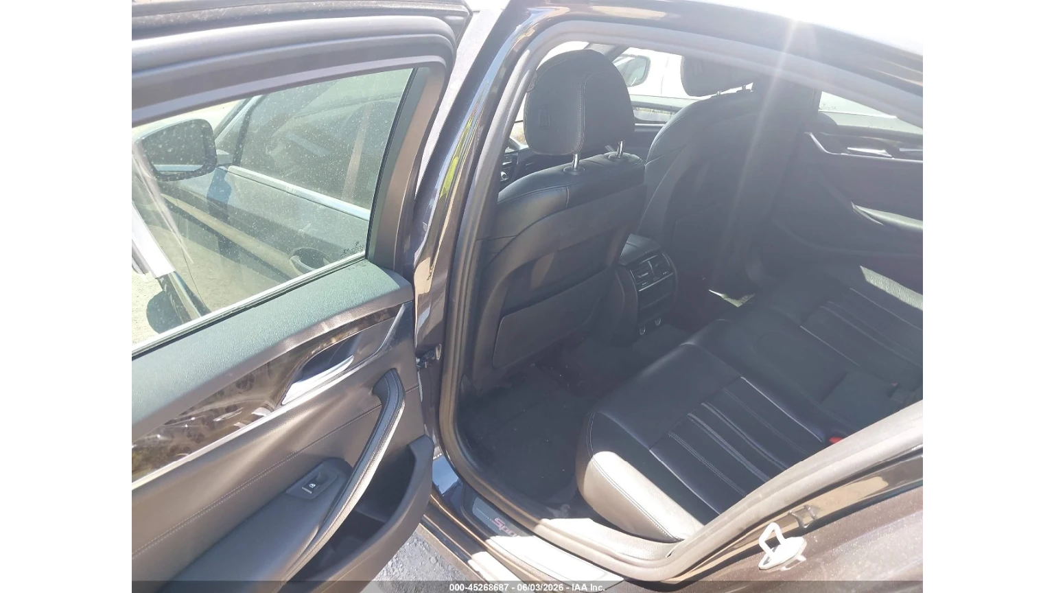 BMW 540 ВИДЕО НА АВТОМОБИЛА, снимка 8 - Автомобили и джипове - 55268635