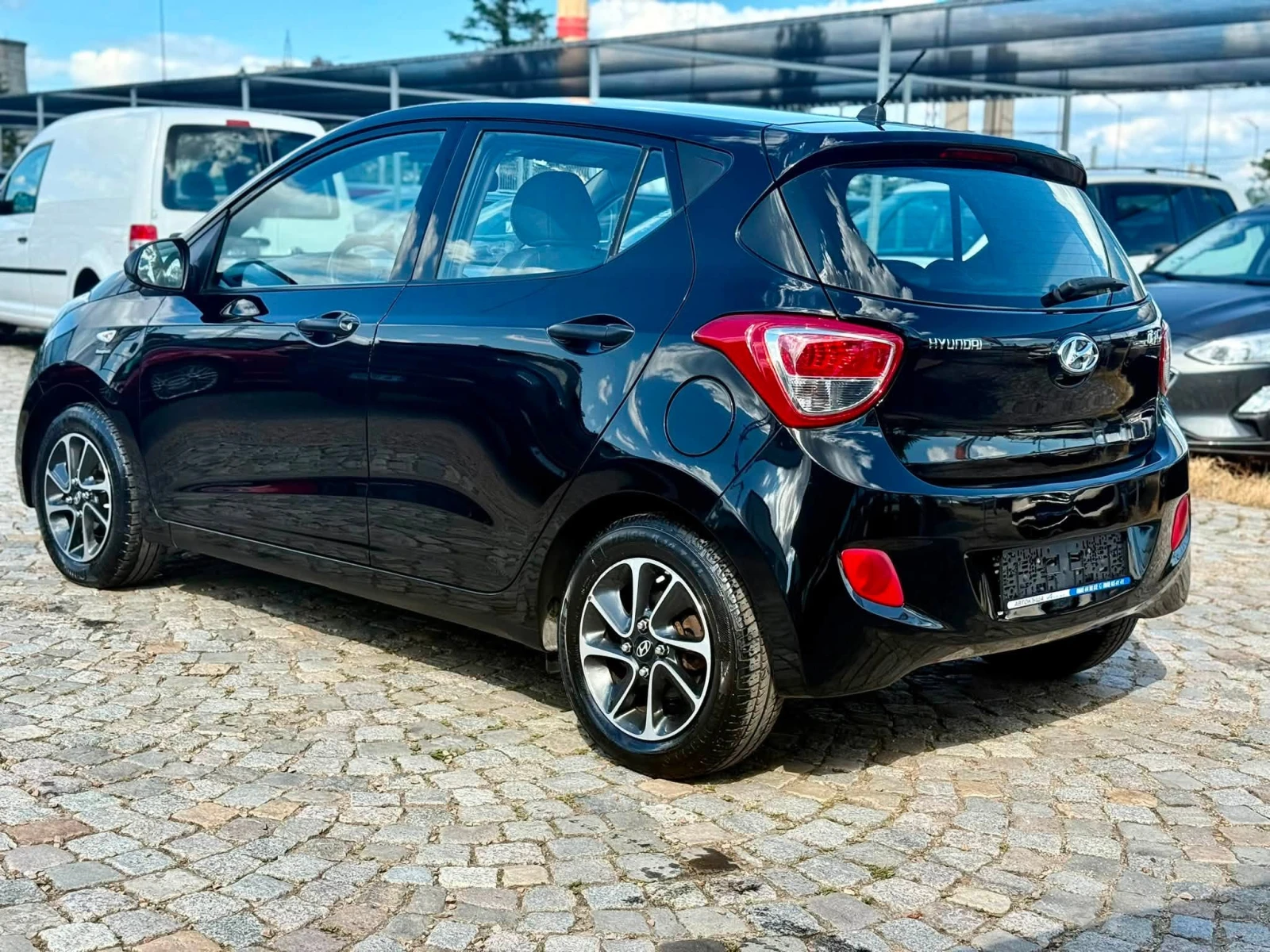Hyundai I10 1.0, снимка 3 - Автомобили и джипове - 55278817