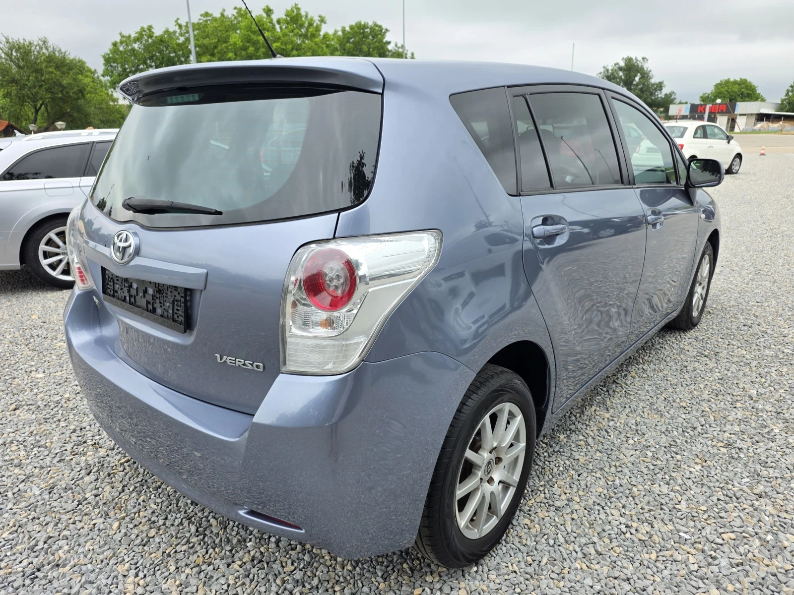 Toyota Verso 2.0d4d 126p.s kamera, navi, podgrev, снимка 5 - Автомобили и джипове - 55378913