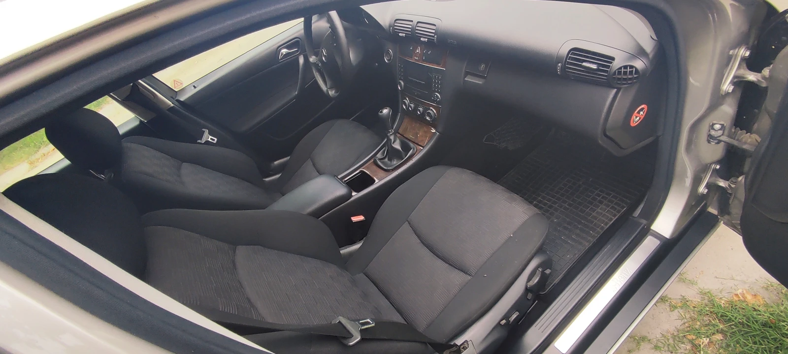 Mercedes-Benz C 220, снимка 8 - Автомобили и джипове - 55564760