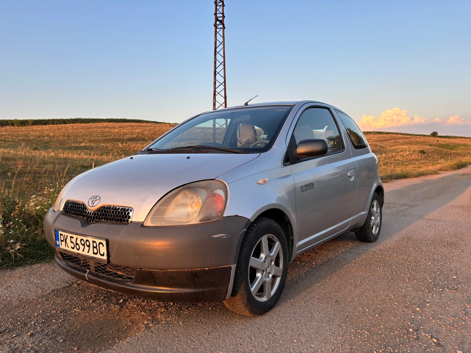 Toyota Yaris, снимка 16 - Автомобили и джипове - 55779520