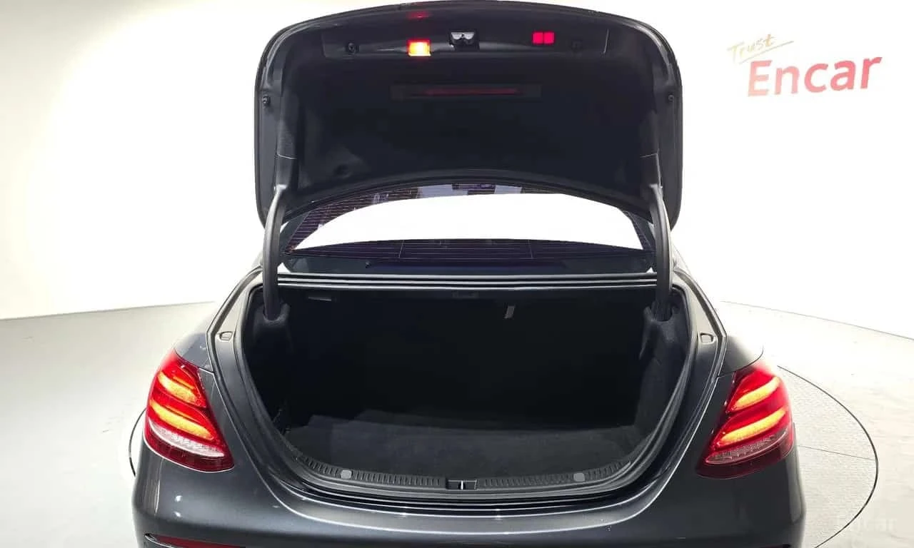 Mercedes-Benz E 400 4MATIC * Exclusive * 360 * ��������� *  | Mobile.bg � ����������� 17