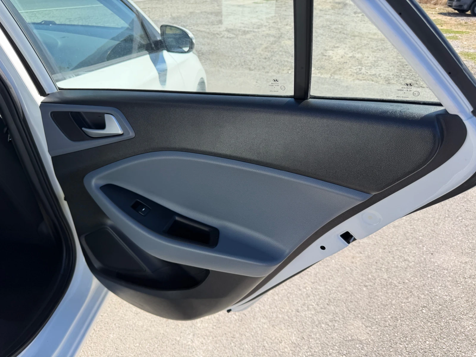 Hyundai I20 1.4 CRDI.KTEO. Comfort 90hp | Mobile.bg � ����������� 9