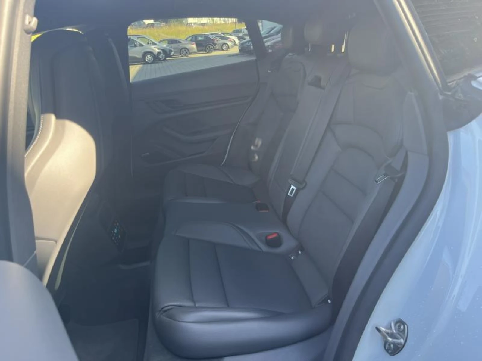Porsche Taycan 93 kWh - AWD - 91% SOH | Mobile.bg � ����������� 11