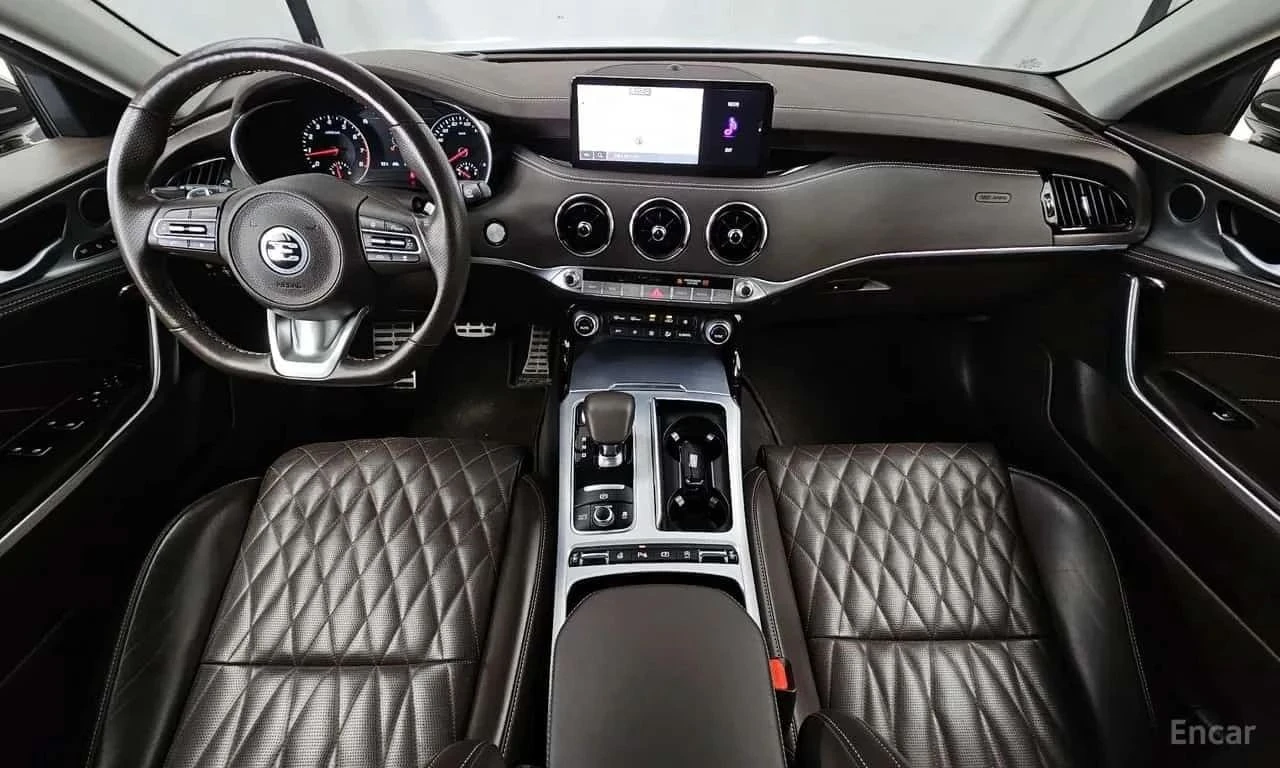 Kia Stinger, снимка 7 - Автомобили и джипове - 56727992