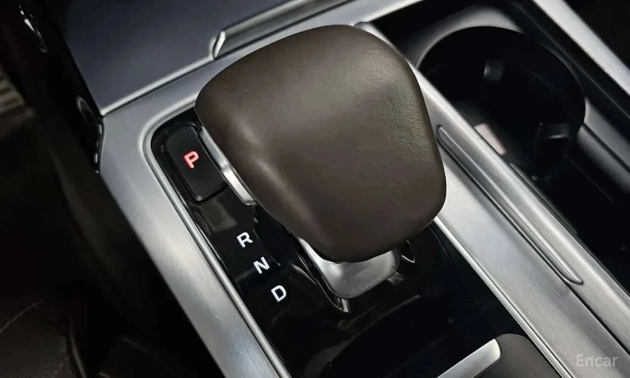 Kia Stinger, снимка 11 - Автомобили и джипове - 56727992